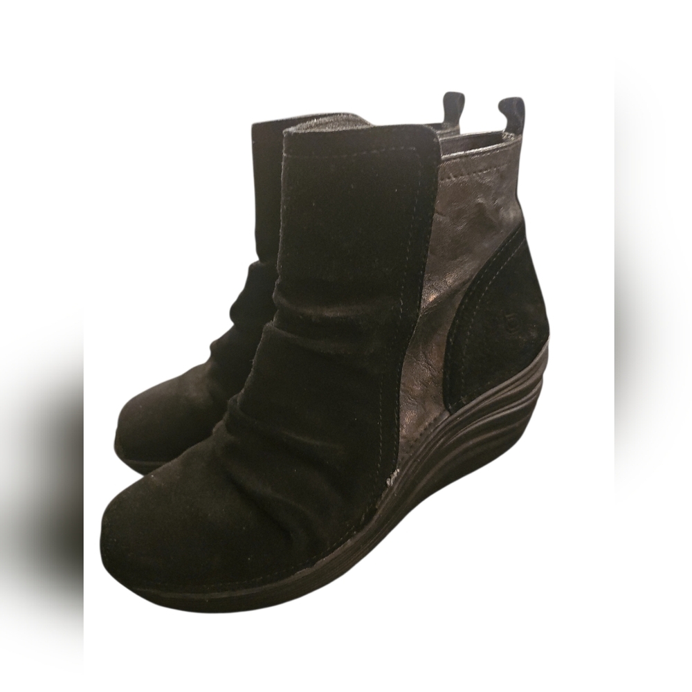 BIONICA Gilford WMNs 9M Black Suede & Leather Black Wedge Ankle Boots